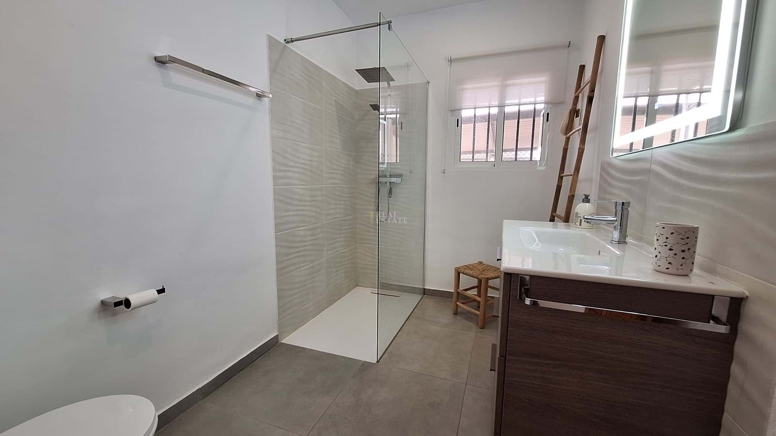 2 soveværelse Villa til salg i Oliva med garage - € 259.950 (Ref: 9309414)