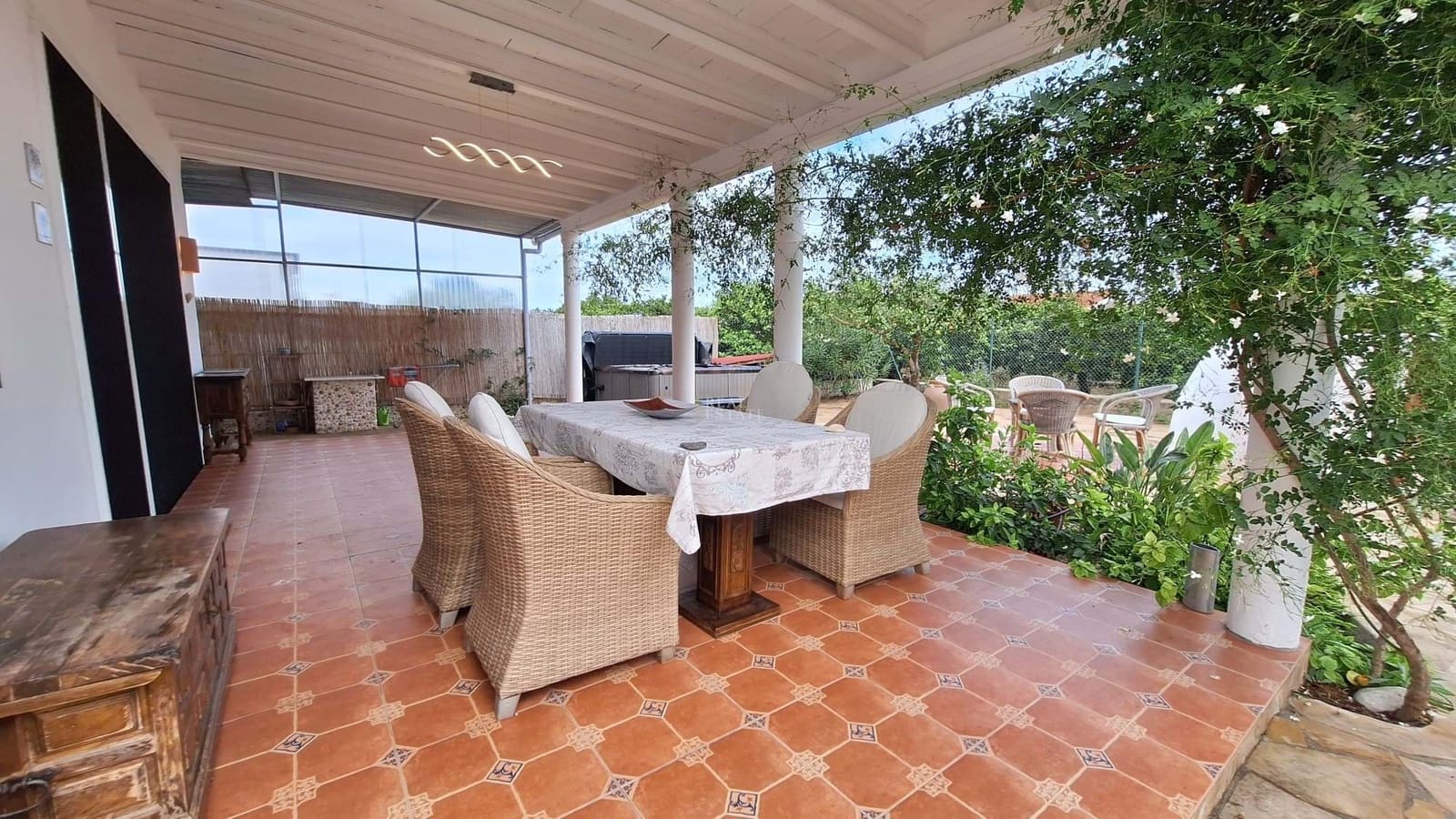 2 soveværelse Villa til salg i Oliva med garage - € 259.950 (Ref: 9309414)