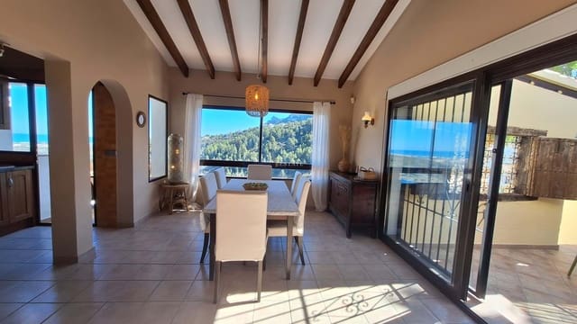 6 camera da letto Villa in vendita in Pego con piscina - 525.000 € (Rif: 9345299)
