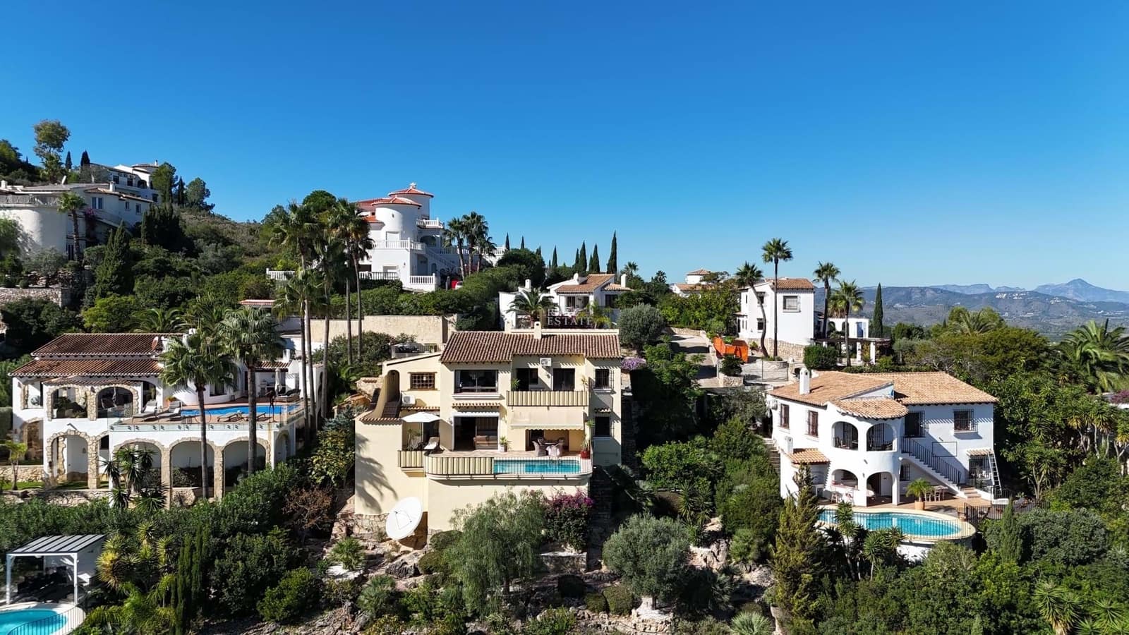 6 sovrum Villa till salu i Pego med pool - 565 000 € (Ref: 9345299)