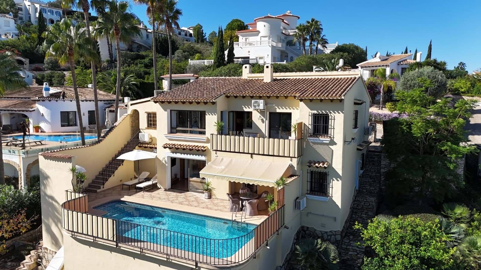 6 sovrum Villa till salu i Pego med pool - 565 000 € (Ref: 9345299)