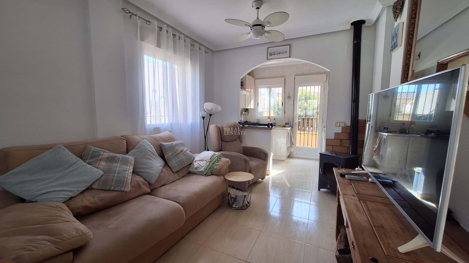 3 bedroom Villa for sale in Polop with pool - € 280,000 (Ref: 9356419)