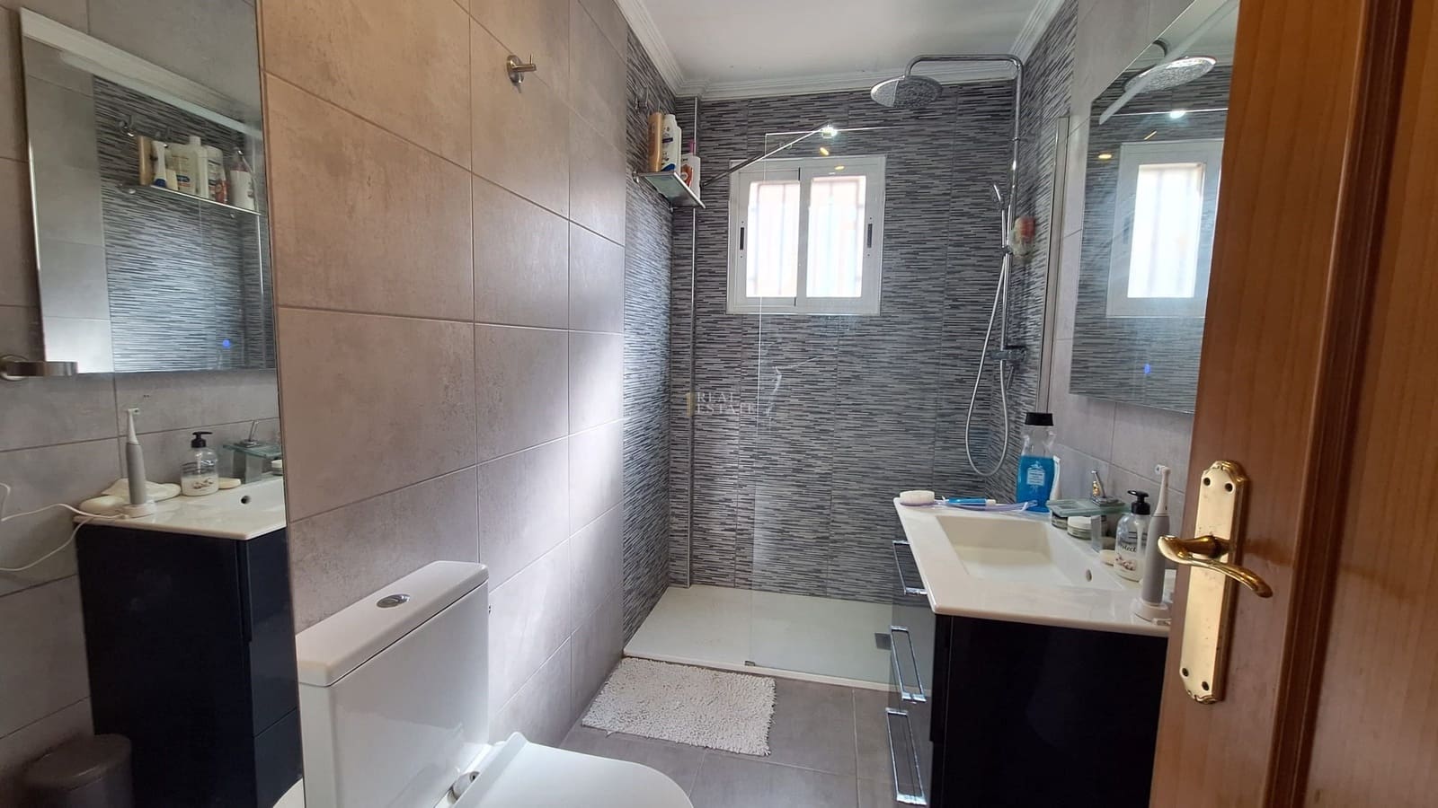 3 bedroom Villa for sale in Polop with pool - € 280,000 (Ref: 9356419)