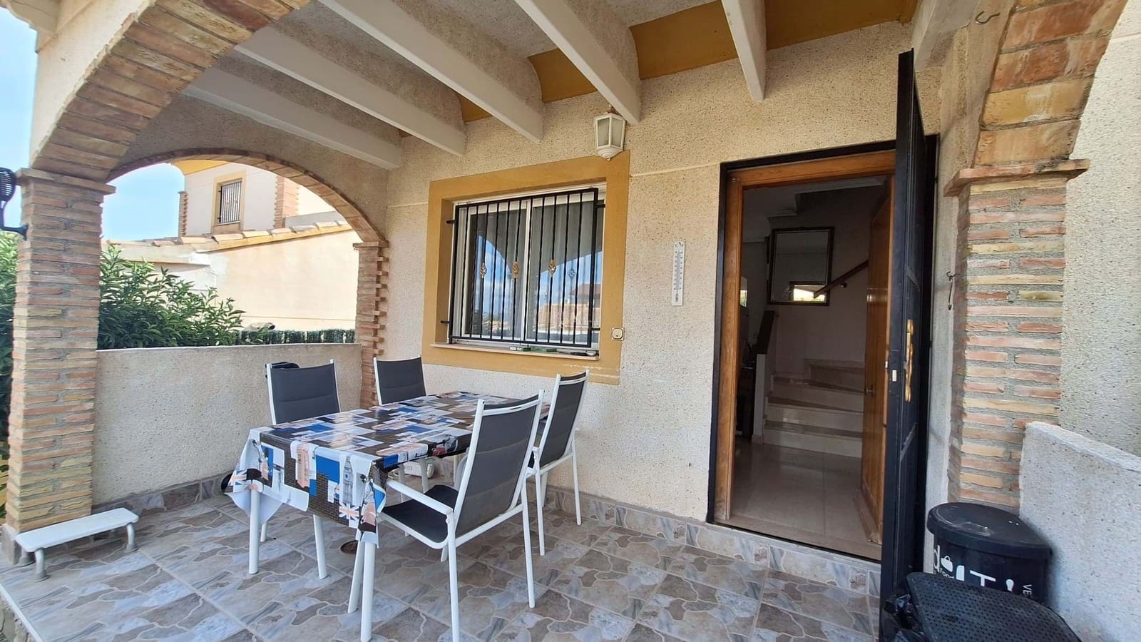3 bedroom Villa for sale in Polop with pool - € 280,000 (Ref: 9356419)