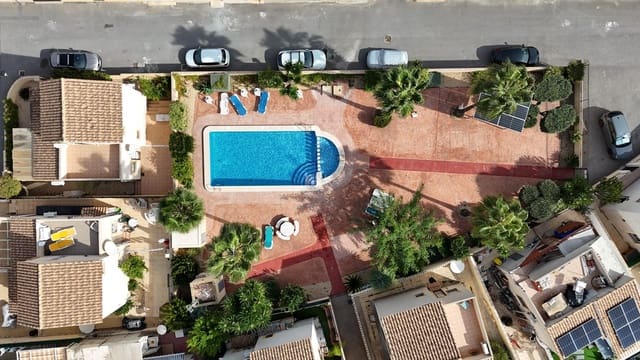 3 quarto Moradia para venda em Polop com piscina - 280 000 € (Ref: 9356419)