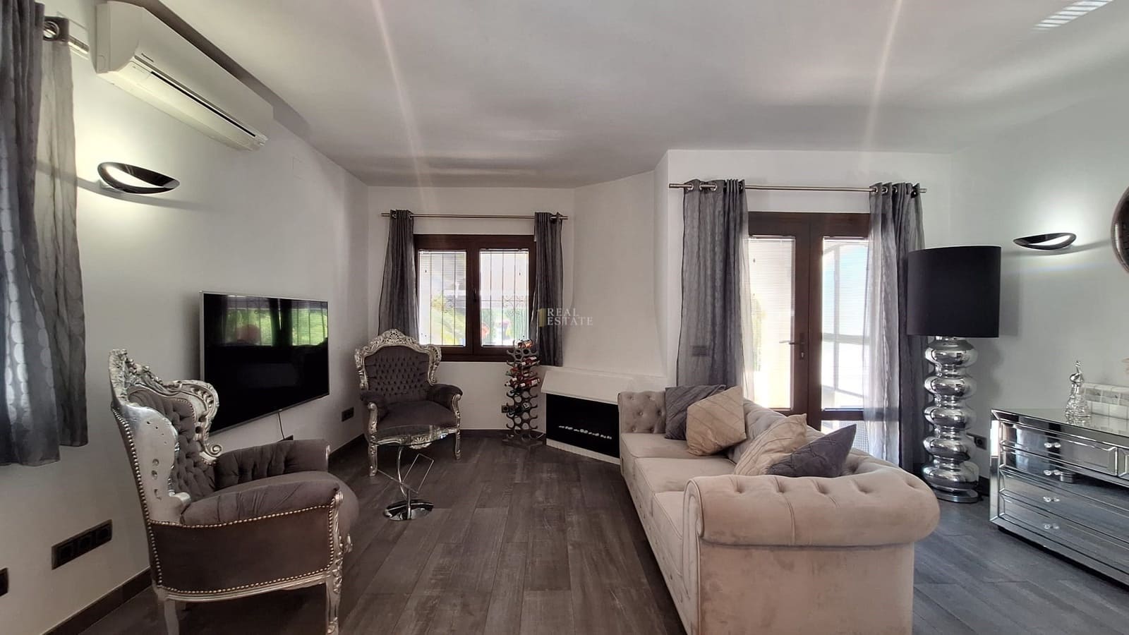 Chalet de 3 habitaciones en Moraira en venta con piscina - 575.000 € (Ref: 9371434)