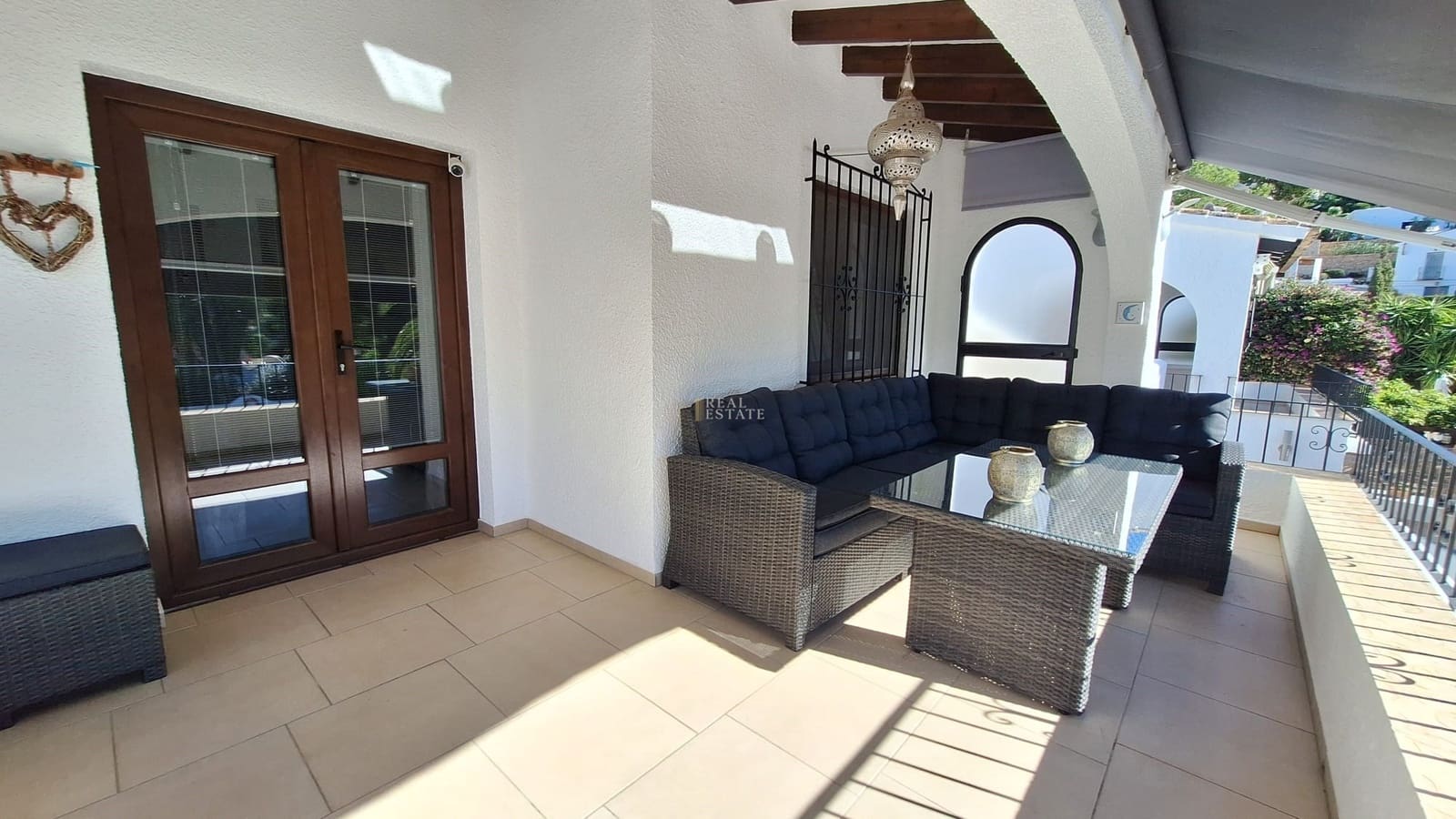 Chalet de 3 habitaciones en Moraira en venta con piscina - 575.000 € (Ref: 9371434)