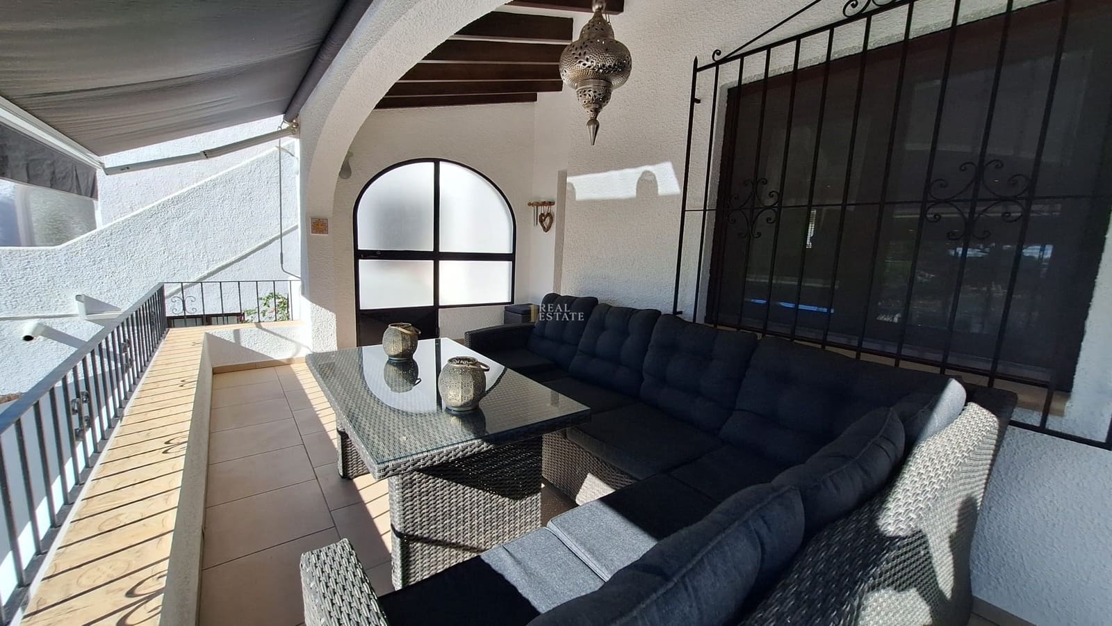 Chalet de 3 habitaciones en Moraira en venta con piscina - 575.000 € (Ref: 9371434)