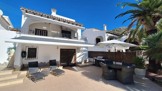 Chalet de 3 habitaciones en Moraira, Teulada-Moraira en venta con piscina - 575.000 € (Ref: 9371434)