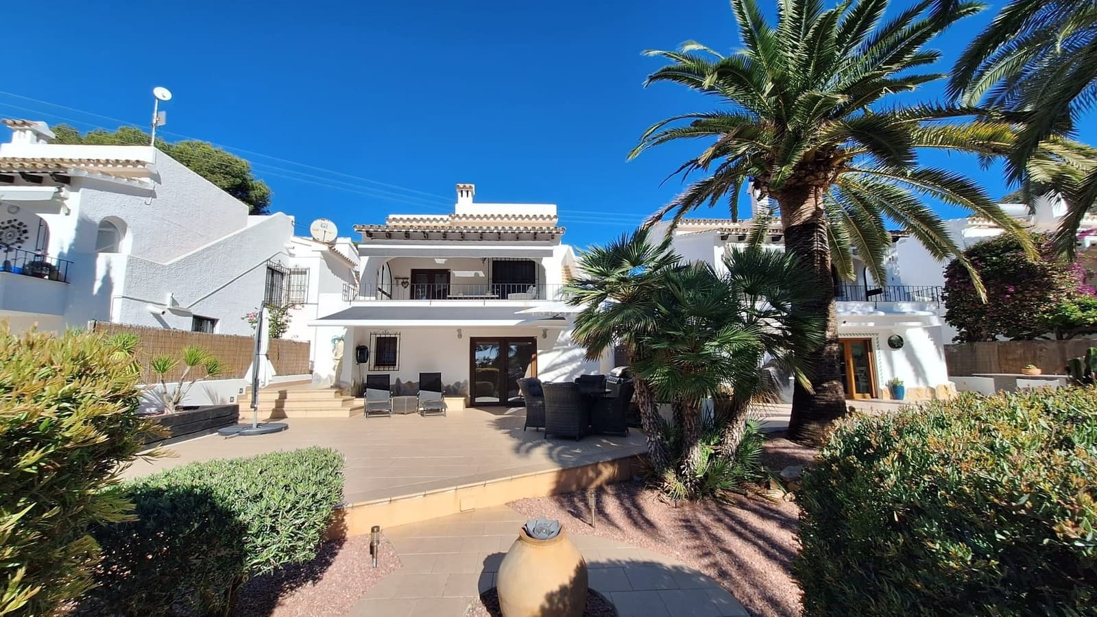 Chalet de 3 habitaciones en Moraira en venta con piscina - 575.000 € (Ref: 9371434)