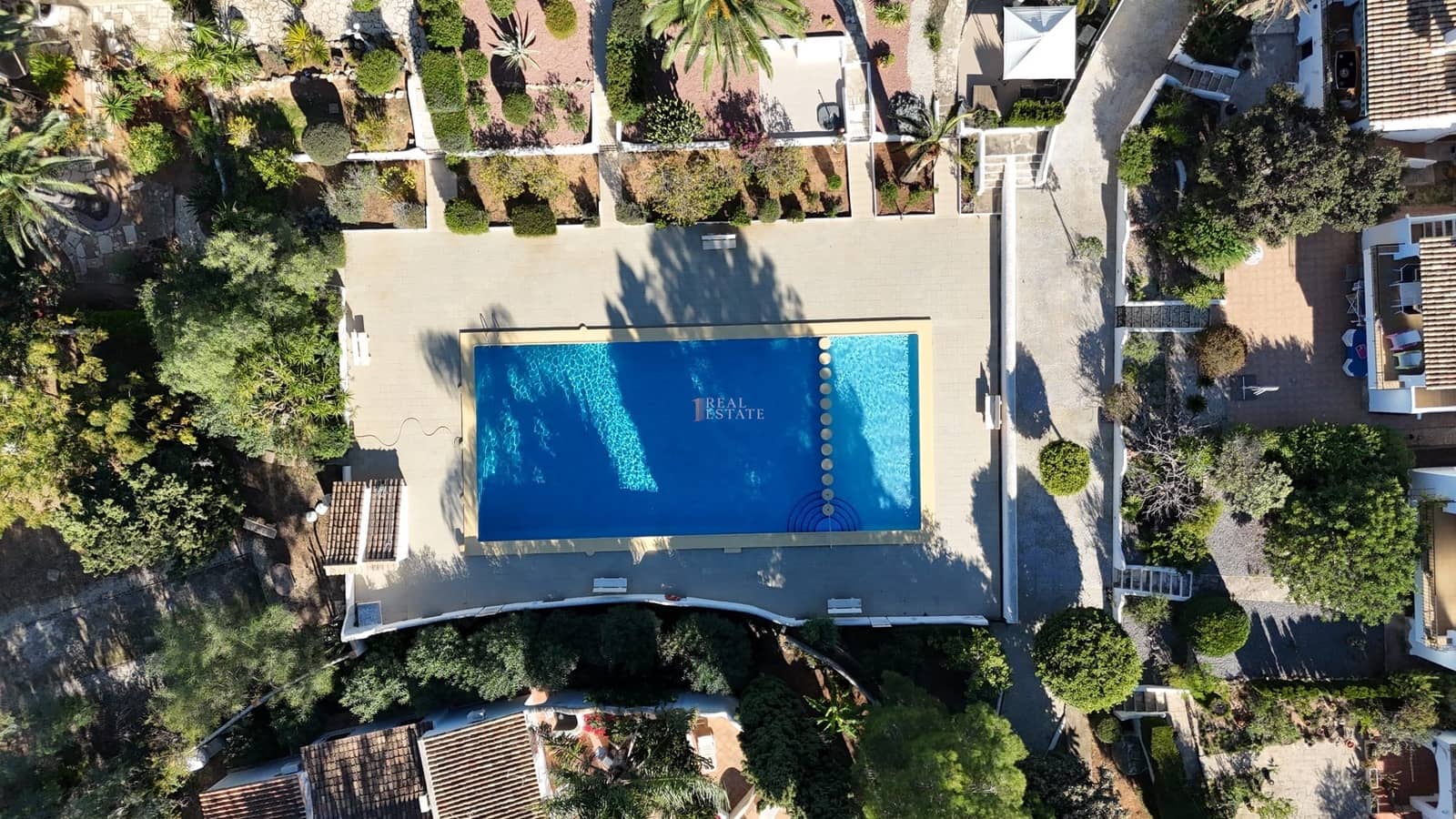 Chalet de 3 habitaciones en Moraira en venta con piscina - 575.000 € (Ref: 9371434)