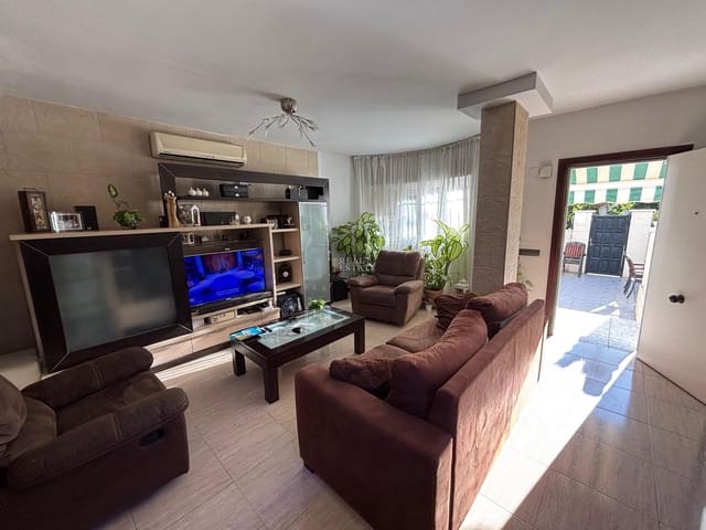 5 bedroom Townhouse for sale in El Campello with pool garage - € 485,000 (Ref: 9380754)