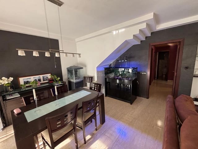 5 bedroom Townhouse for sale in El Campello with pool garage - € 485,000 (Ref: 9380754)