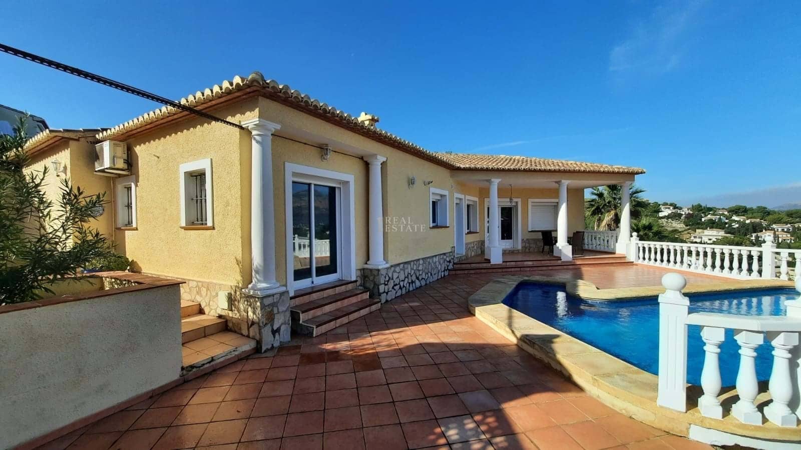 3 quarto Moradia para venda em Javea / Xabia com piscina - 575 000 € (Ref: 9384879)