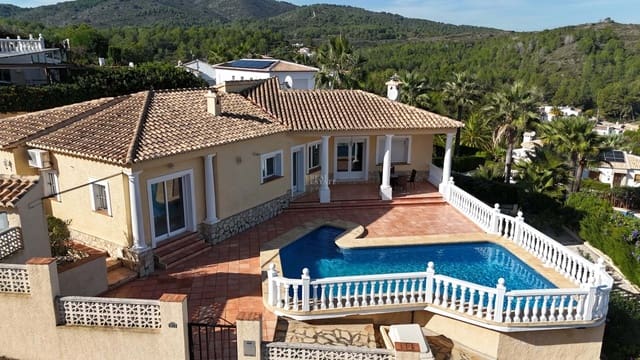 3 quarto Moradia para venda em Javea / Xàbia com piscina - 575 000 € (Ref: 9384879)