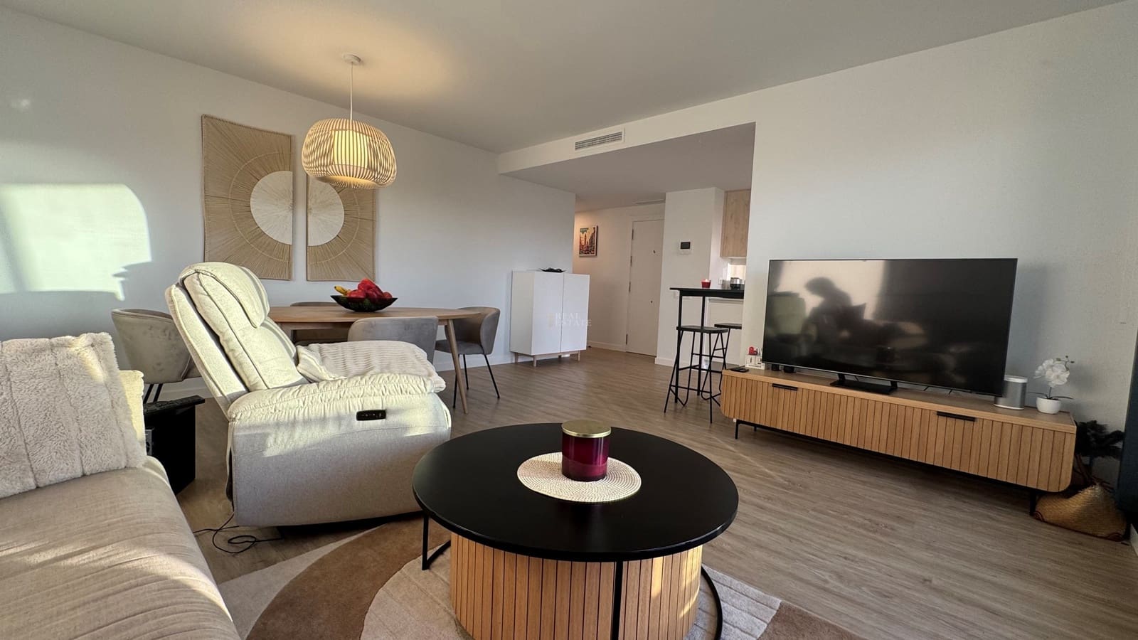 3 makuuhuone Huoneisto myytävänä paikassa Alicante kaupunki mukana uima-altaan 
autotalli - 425 000 € (Ref: 9386649)