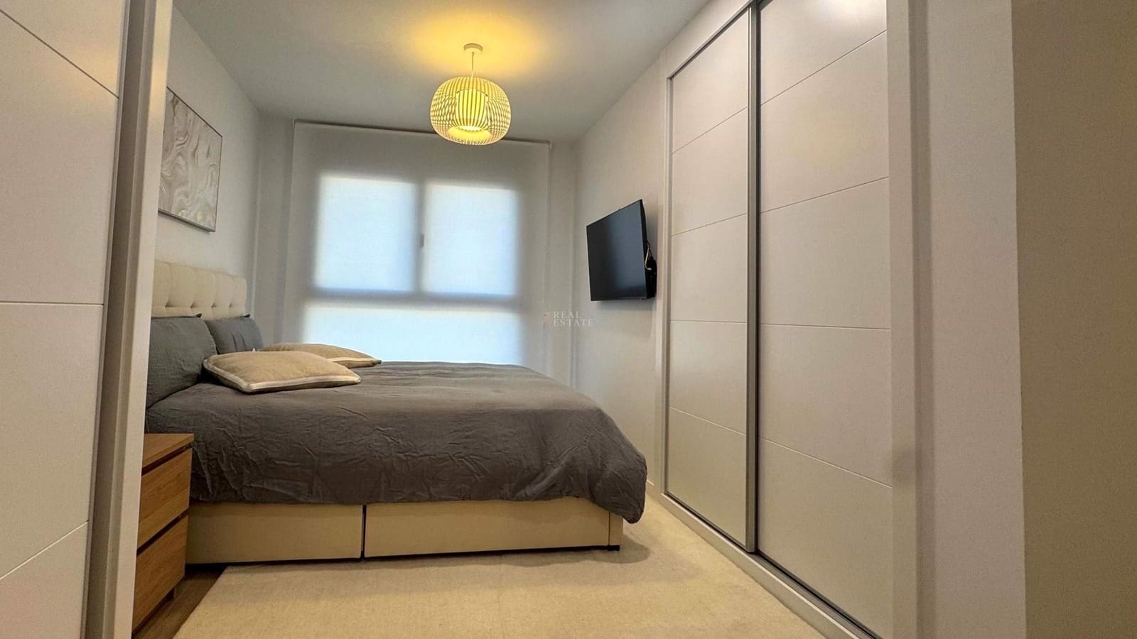 3 makuuhuone Huoneisto myytävänä paikassa Alicante kaupunki mukana uima-altaan 
autotalli - 425 000 € (Ref: 9386649)