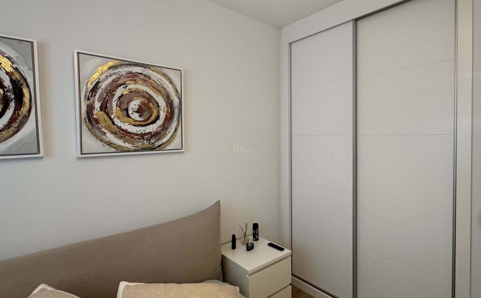 3 makuuhuone Huoneisto myytävänä paikassa Alicante kaupunki mukana uima-altaan 
autotalli - 425 000 € (Ref: 9386649)