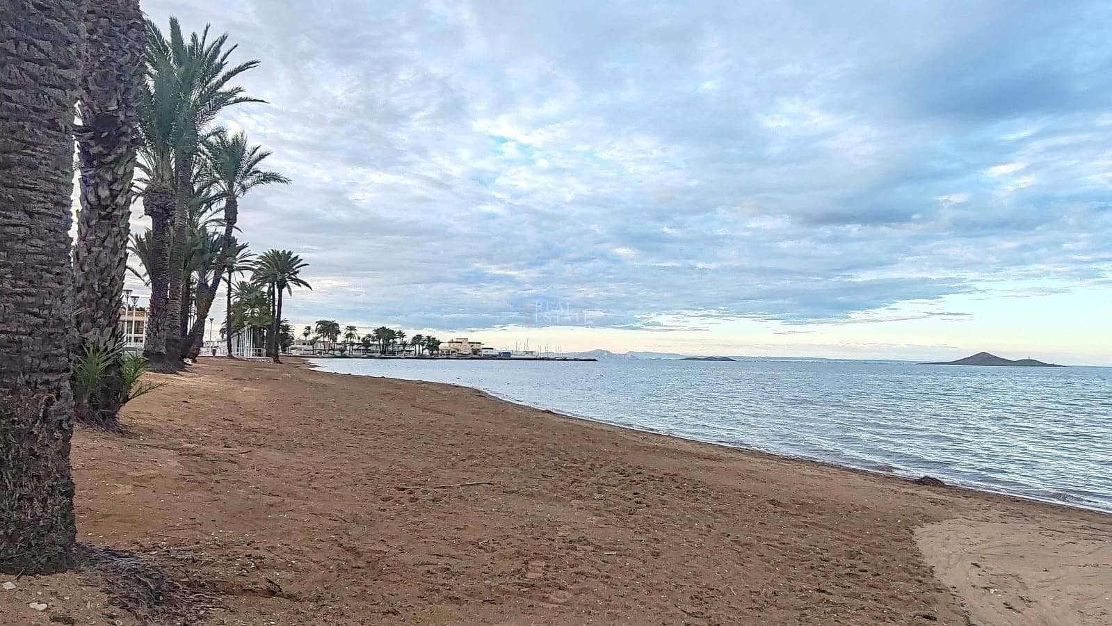 2 bedroom Apartment for sale in Islas Menores - € 97,900 (Ref: 9403113)