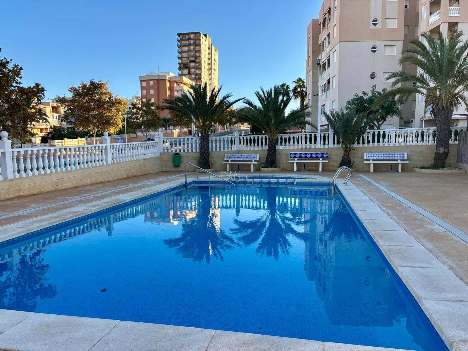 2 bedroom Apartment for sale in Elche / Elx with pool garage - € 189,900 (Ref: 9404469)