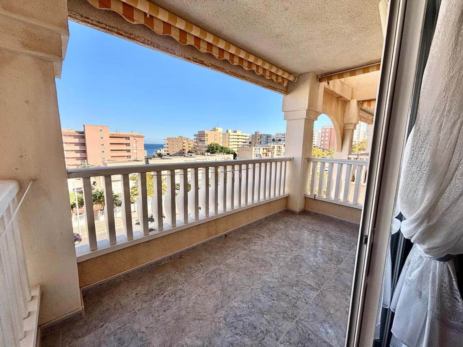 2 bedroom Apartment for sale in Elche / Elx with pool garage - € 189,900 (Ref: 9404469)