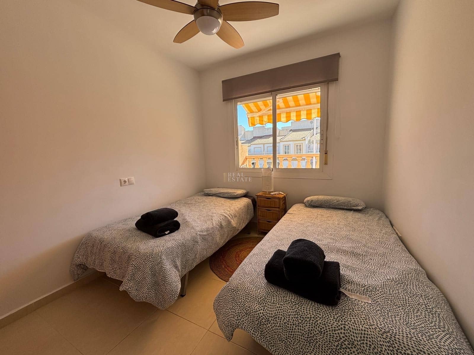 3 bedroom Bungalow for sale in Santa Pola with pool - € 235,000 (Ref: 9405810)