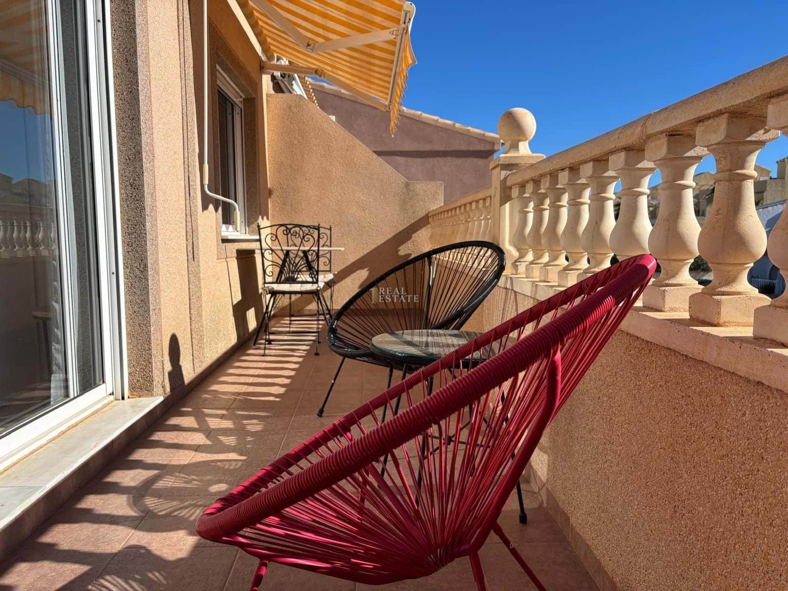 3 bedroom Bungalow for sale in Santa Pola with pool - € 235,000 (Ref: 9405810)