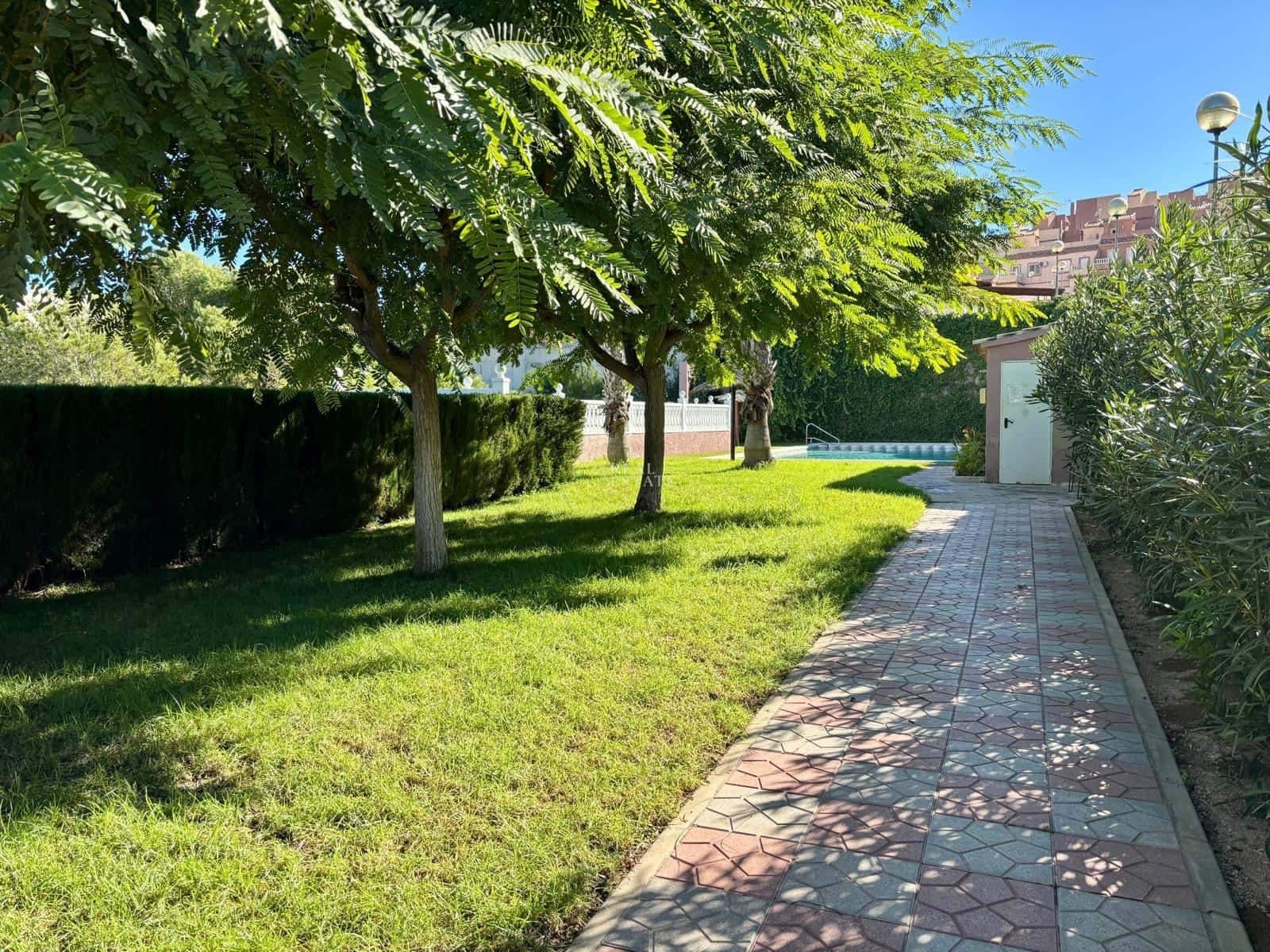 3 bedroom Bungalow for sale in Santa Pola with pool - € 235,000 (Ref: 9405810)