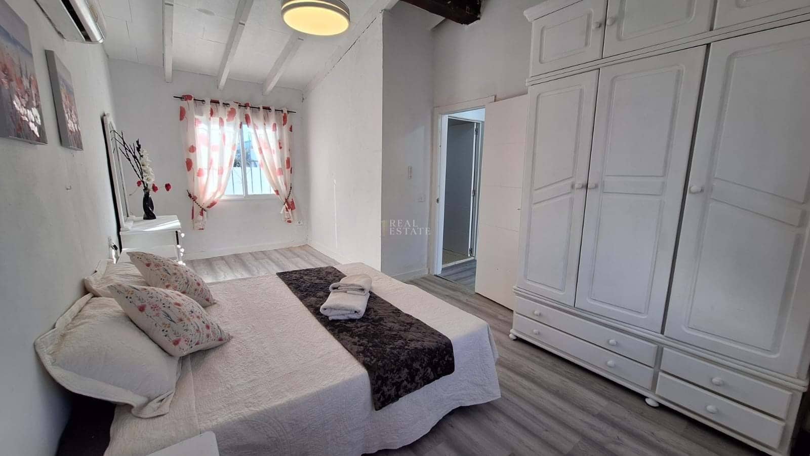 2 bedroom Villa for sale in Denia with garage - € 280,000 (Ref: 9405811)