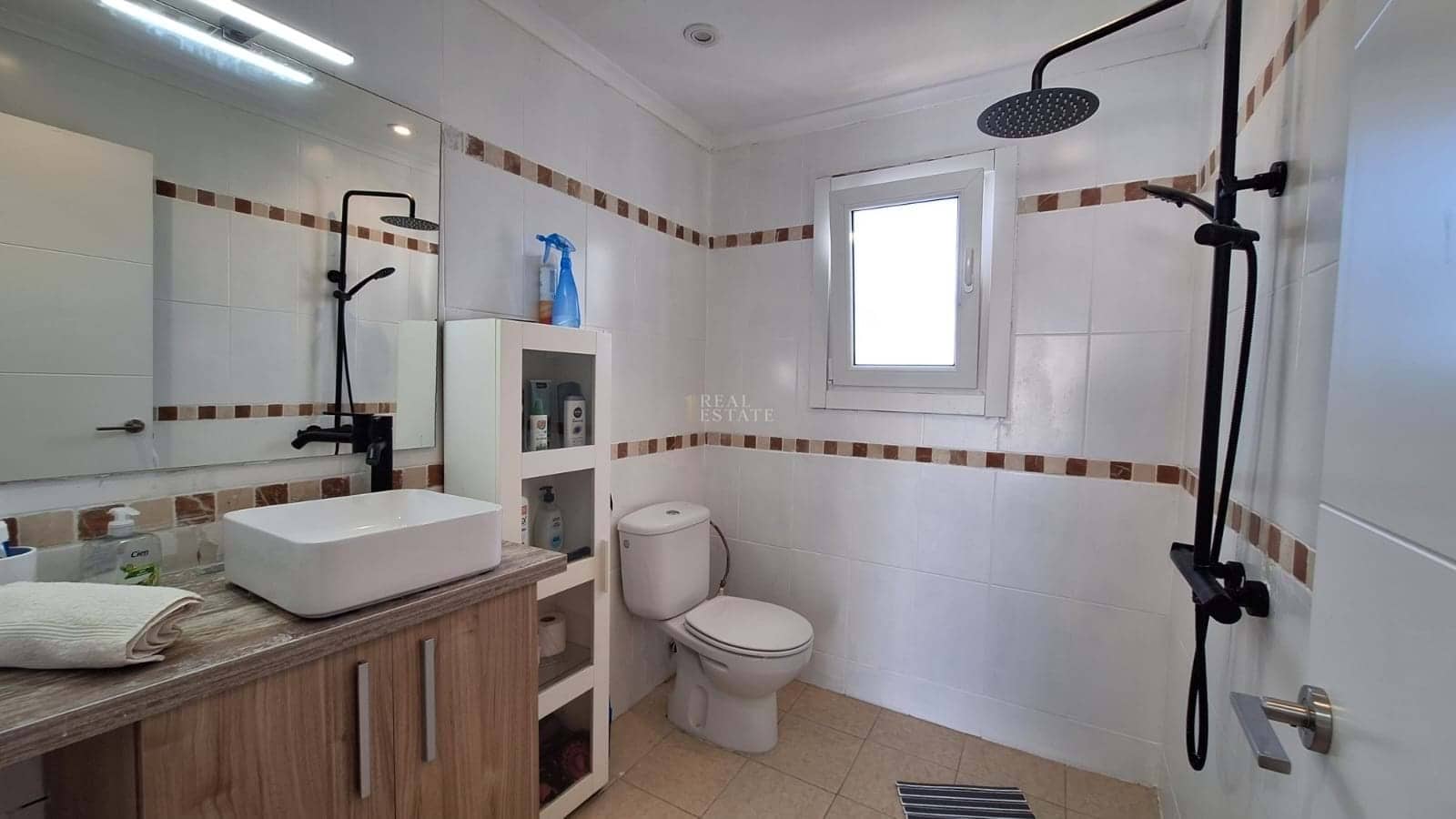 2 bedroom Villa for sale in Denia with garage - € 280,000 (Ref: 9405811)