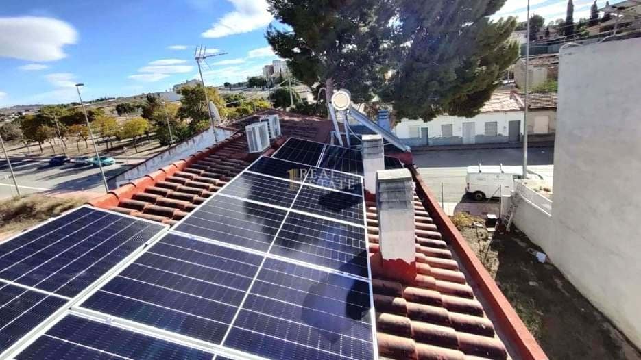 4 sovrum Semi-fristående Villa till salu i Molina de Segura med garage - 225 000 € (Ref: 9415071)