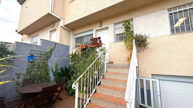 4 sovrum Semi-fristående Villa till salu i Molina de Segura med garage - 225 000 € (Ref: 9415071)