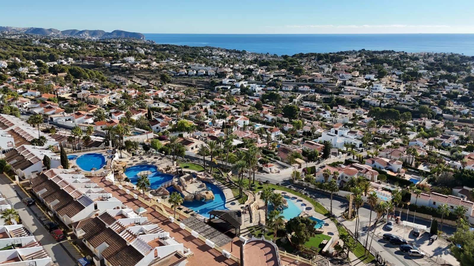 2 quarto Apartamento para venda em Calpe / Calp com piscina garagem - 199 950 € (Ref: 9417852)