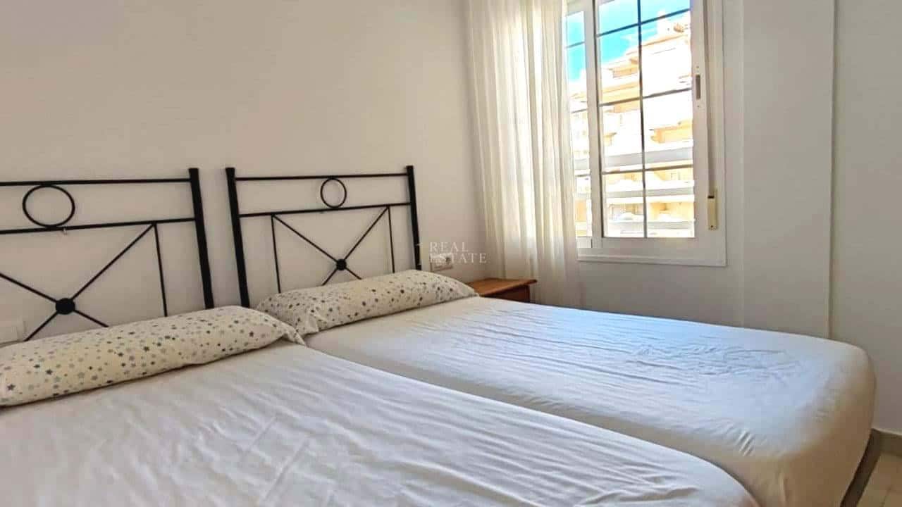 1 bedroom Apartment for sale in La Manga del Mar Menor with pool garage - € 110,000 (Ref: 9425835)