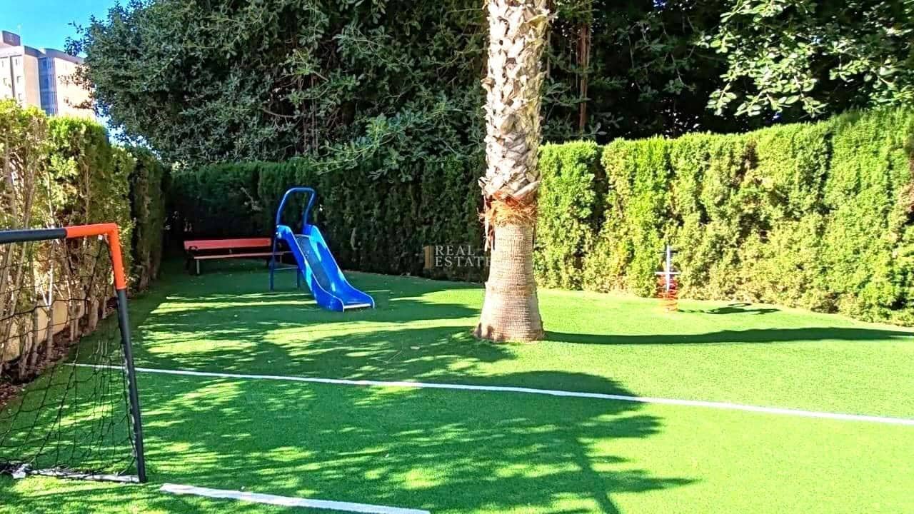 1 bedroom Apartment for sale in La Manga del Mar Menor with pool garage - € 110,000 (Ref: 9425835)