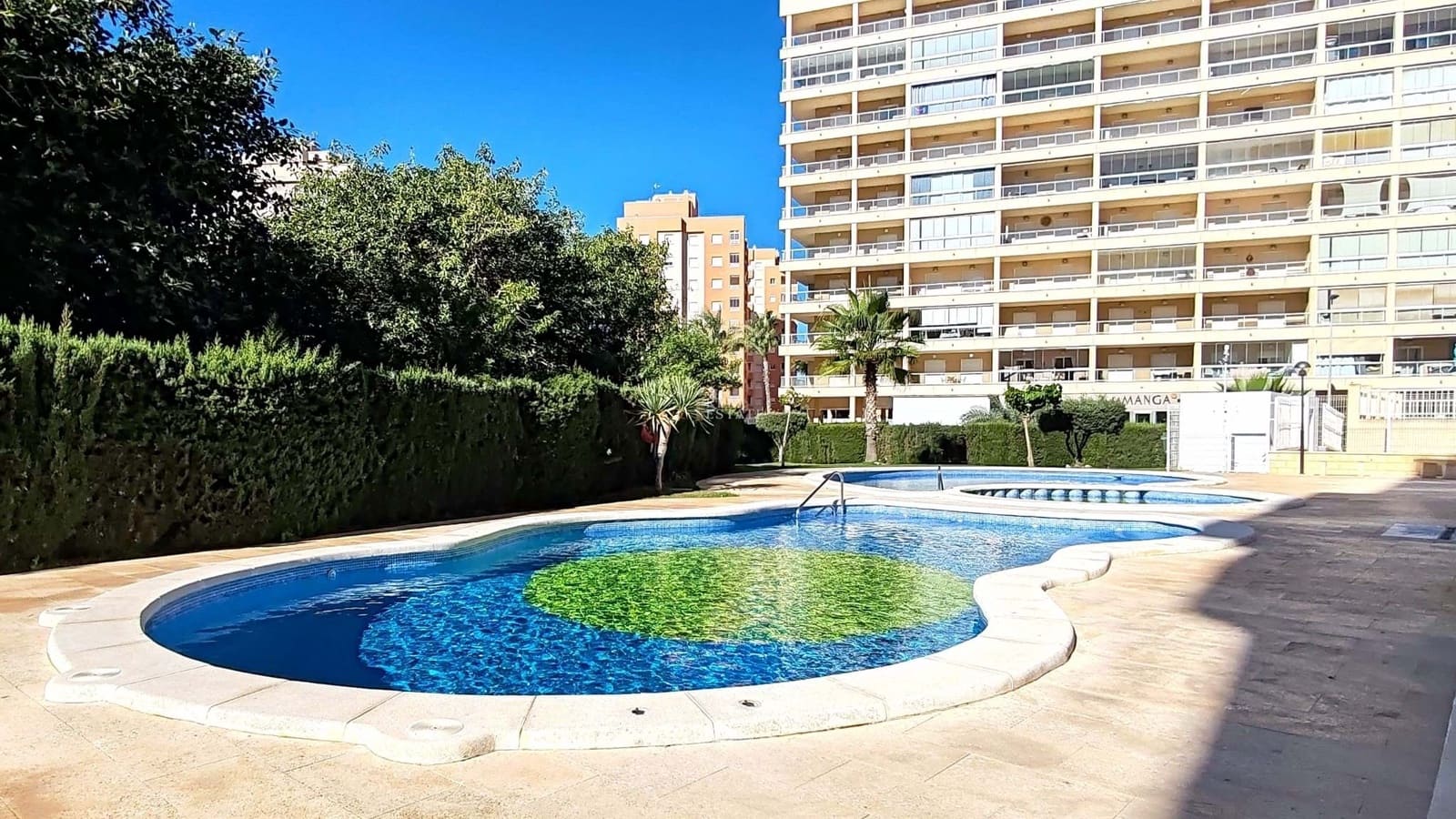 1 bedroom Apartment for sale in La Manga del Mar Menor with pool garage - € 110,000 (Ref: 9425835)