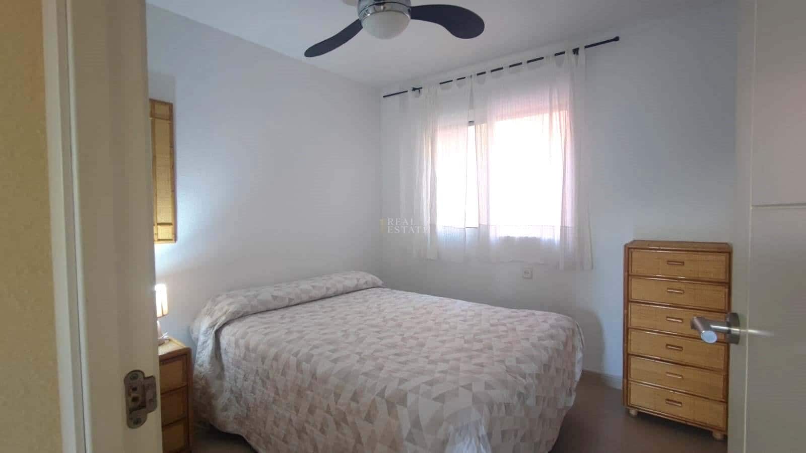 Apartamento de 2 habitaciones en La Manga del Mar Menor en venta con garaje - 212.900 € (Ref: 9426275)