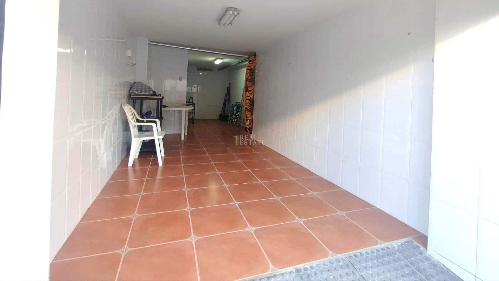 Apartamento de 2 habitaciones en La Manga del Mar Menor en venta con garaje - 212.900 € (Ref: 9426275)