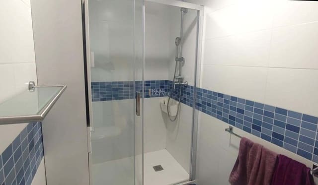 Apartamento de 2 habitaciones en La Manga del Mar Menor en venta con garaje - 212.900 € (Ref: 9426275)