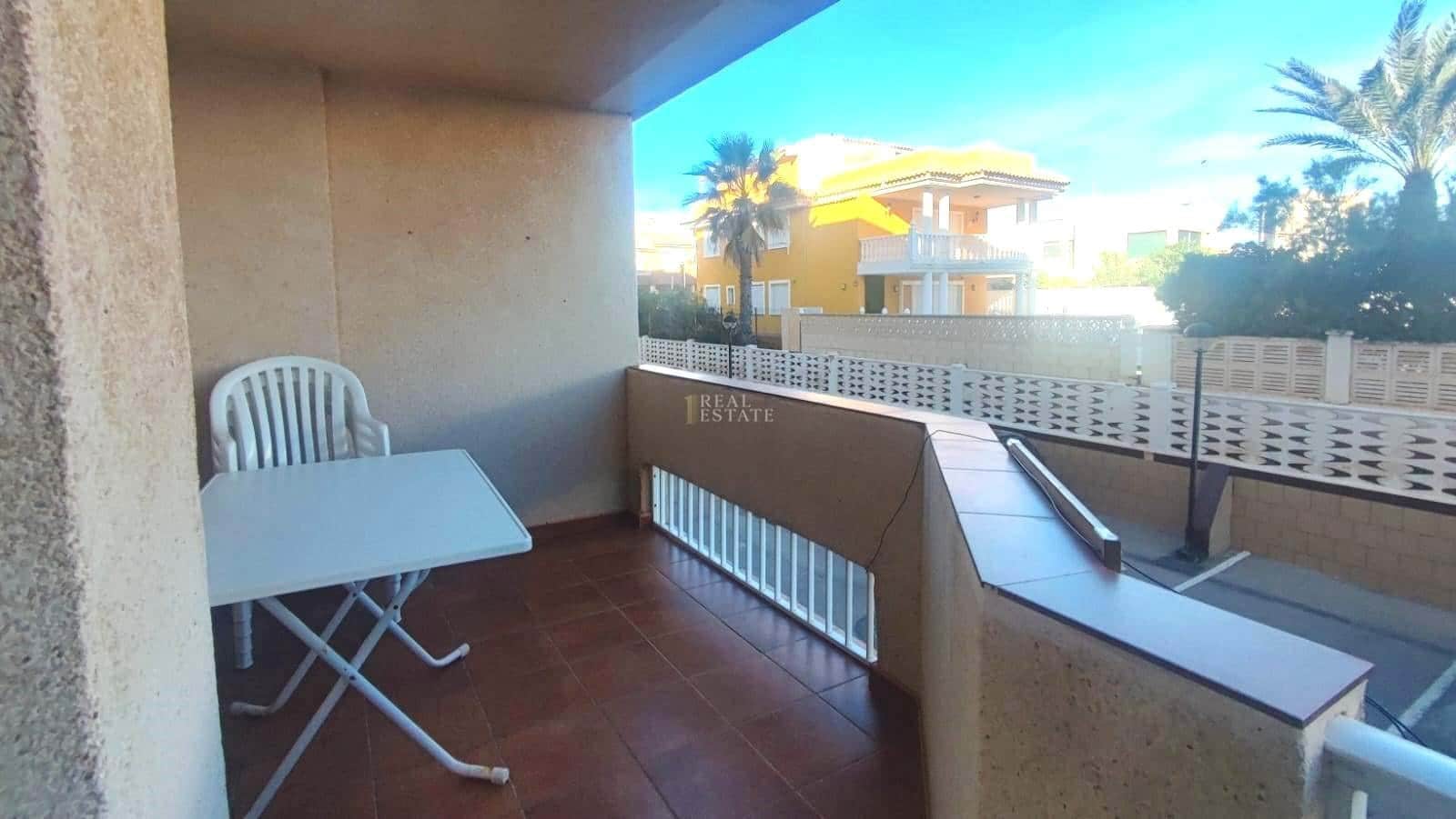 Apartamento de 2 habitaciones en La Manga del Mar Menor en venta con garaje - 212.900 € (Ref: 9426275)