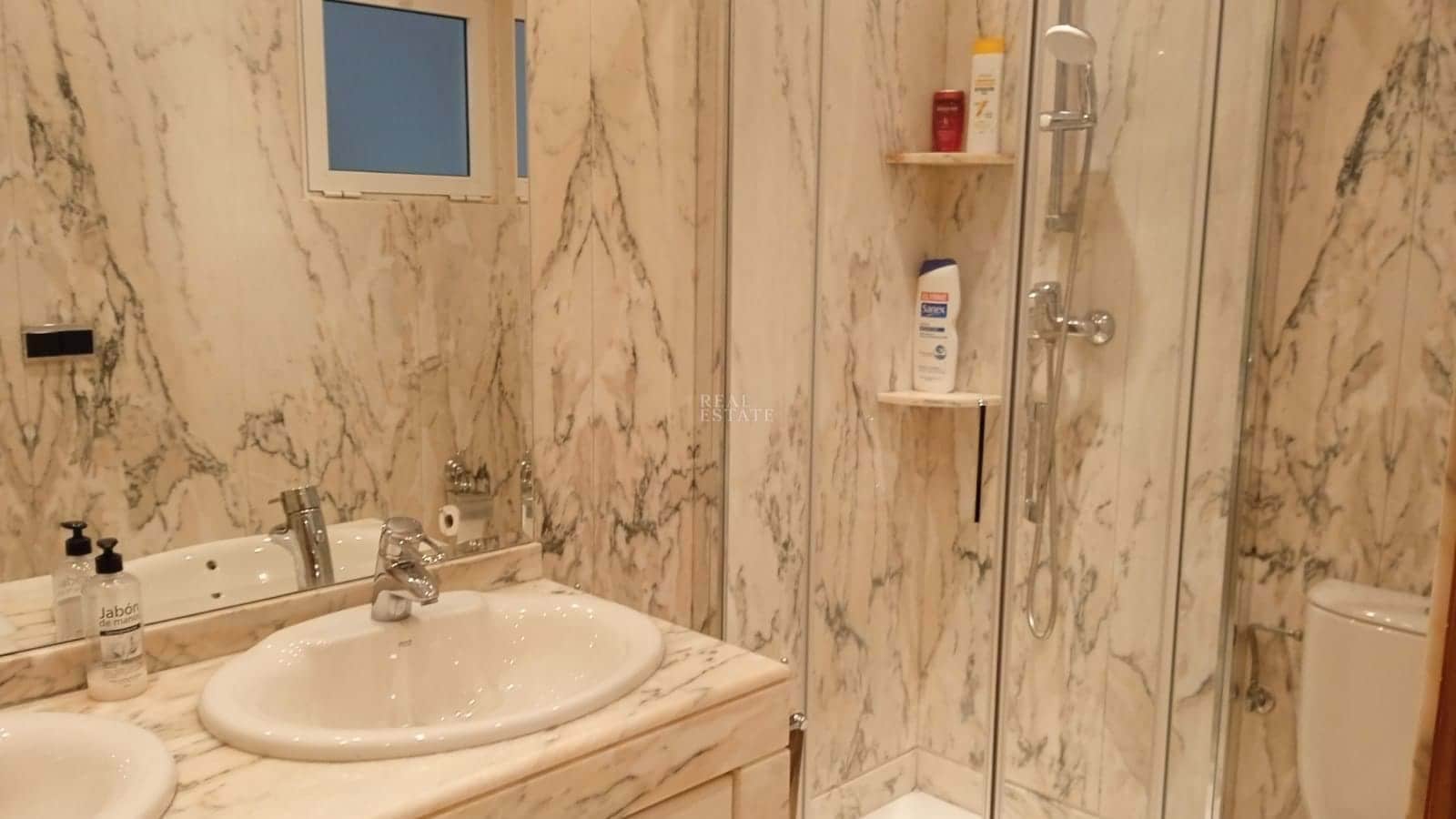 2 bedroom Apartment for sale in Elche / Elx with garage - € 269,000 (Ref: 9426542)