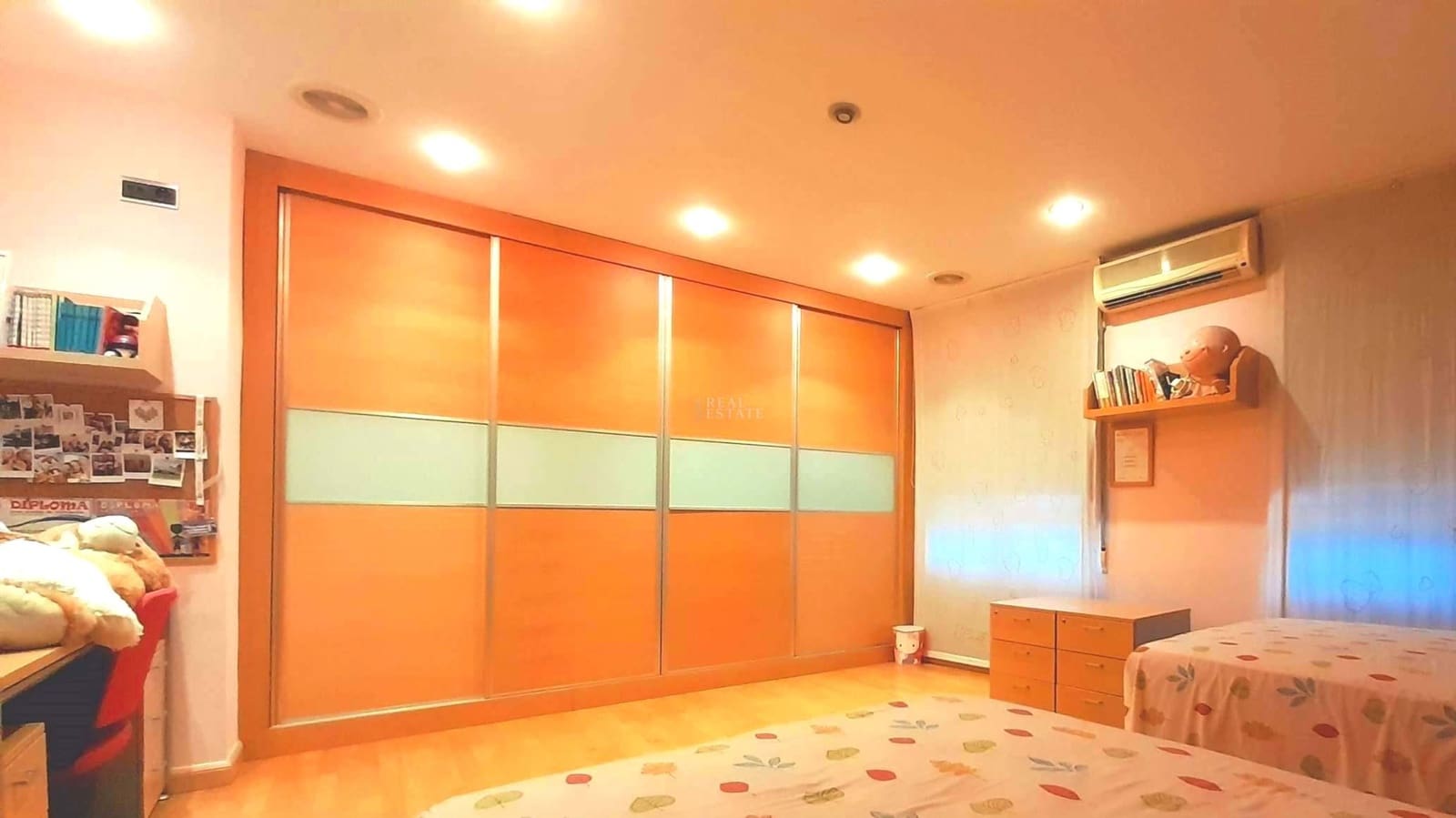 2 bedroom Apartment for sale in Elche / Elx with garage - € 269,000 (Ref: 9426542)