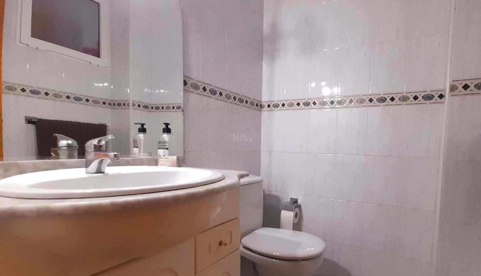 2 bedroom Apartment for sale in Elche / Elx with garage - € 269,000 (Ref: 9426542)