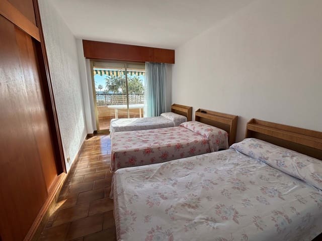 3 bedroom Apartment for sale in El Campello with pool garage - € 785,000 (Ref: 9427881)