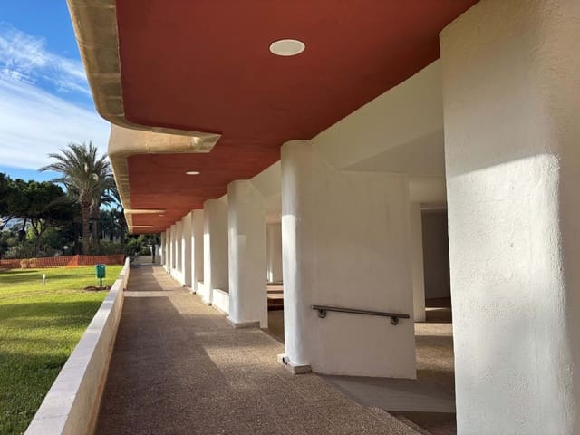 3 bedroom Apartment for sale in El Campello with pool garage - € 785,000 (Ref: 9427881)