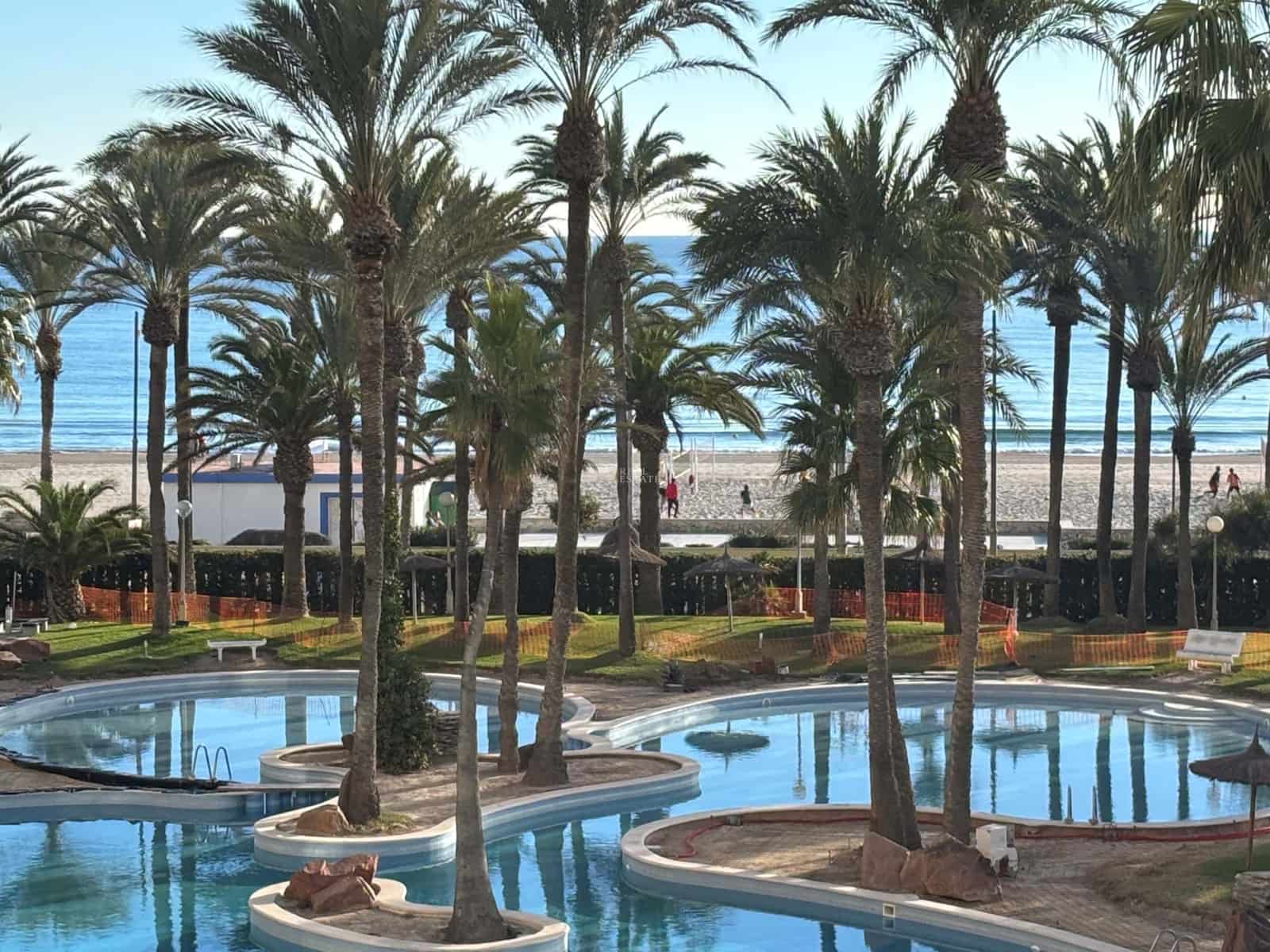 3 sypialnia Apartament na sprzedaż w El Campello z basenem garażem - 785 000 € (Ref: 9427881)