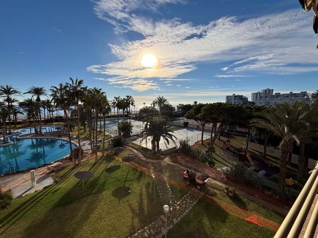 3 bedroom Apartment for sale in El Campello with pool garage - € 785,000 (Ref: 9427881)