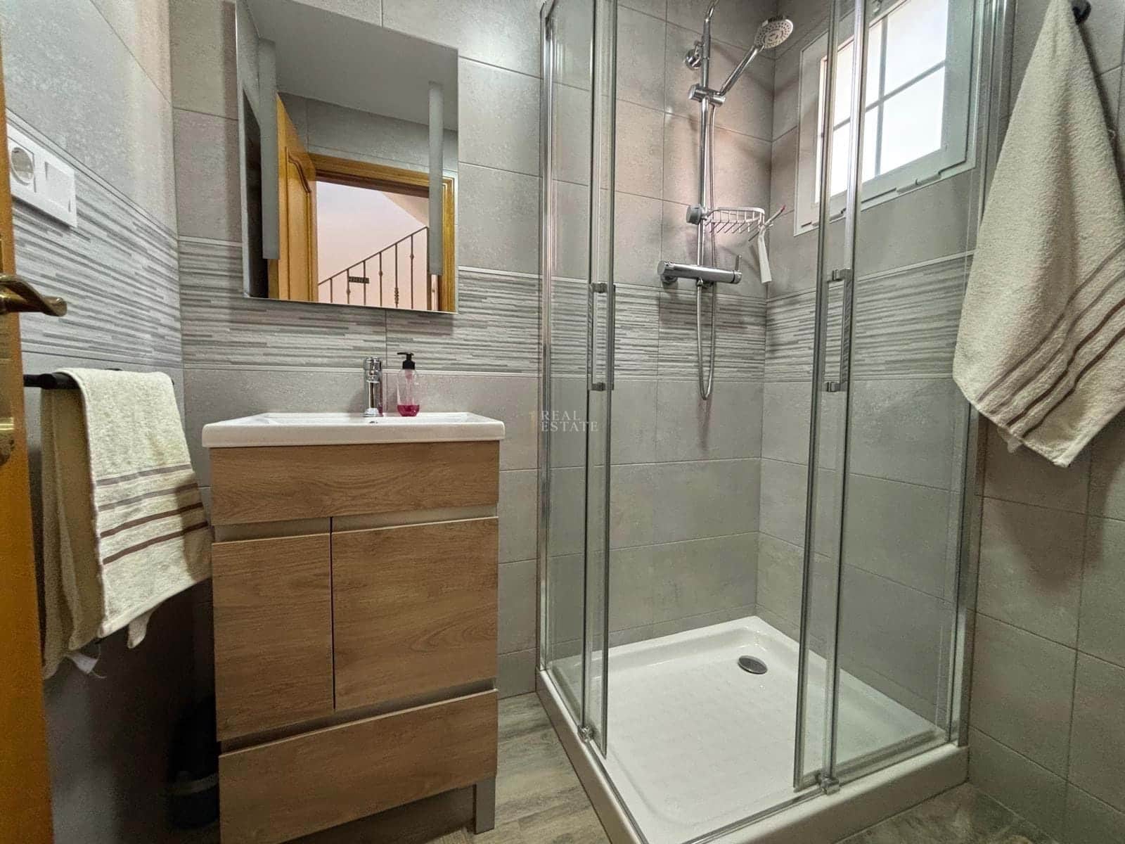 3 bedroom Townhouse for sale in Elche / Elx with pool garage - € 340,000 (Ref: 9428216)