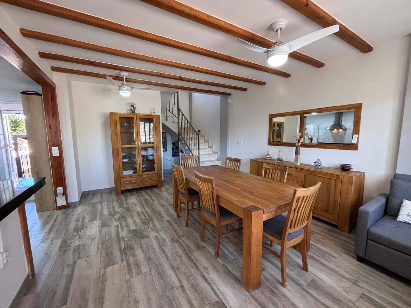 3 bedroom Townhouse for sale in Elche / Elx with pool garage - € 340,000 (Ref: 9428216)