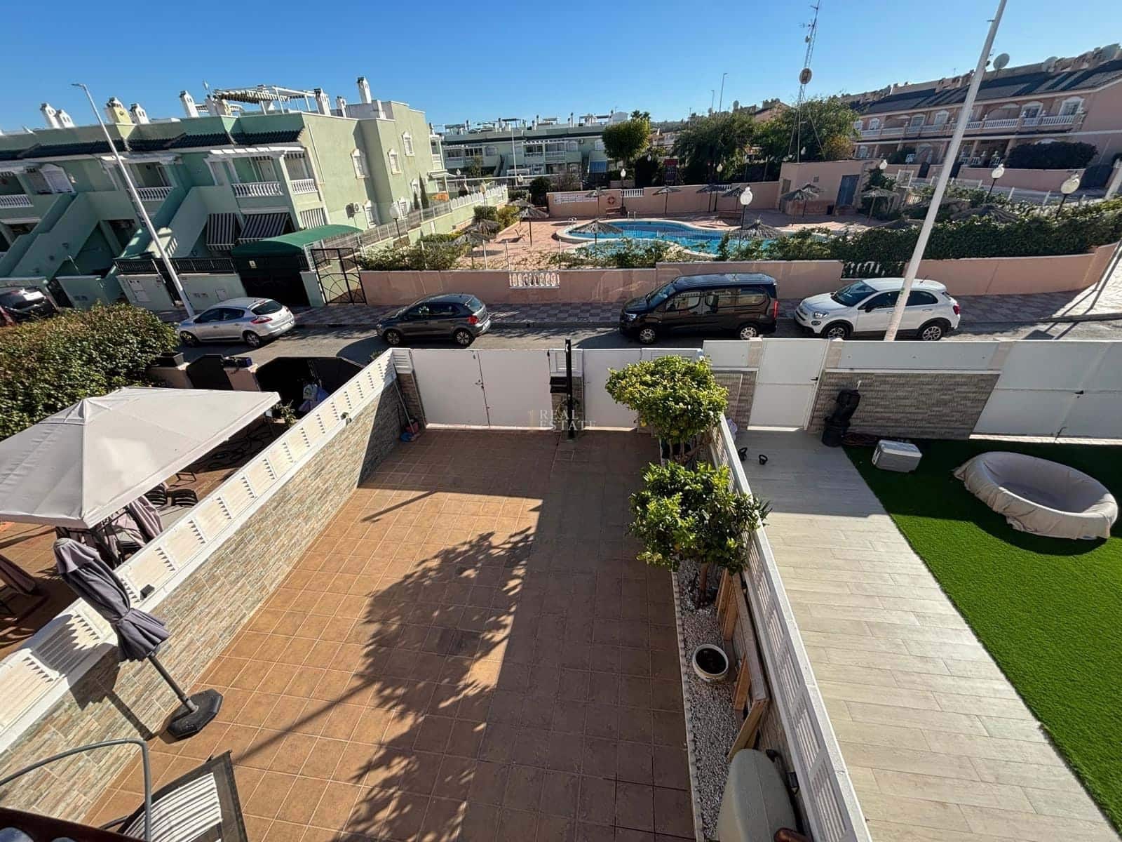 3 bedroom Townhouse for sale in Elche / Elx with pool garage - € 340,000 (Ref: 9428216)